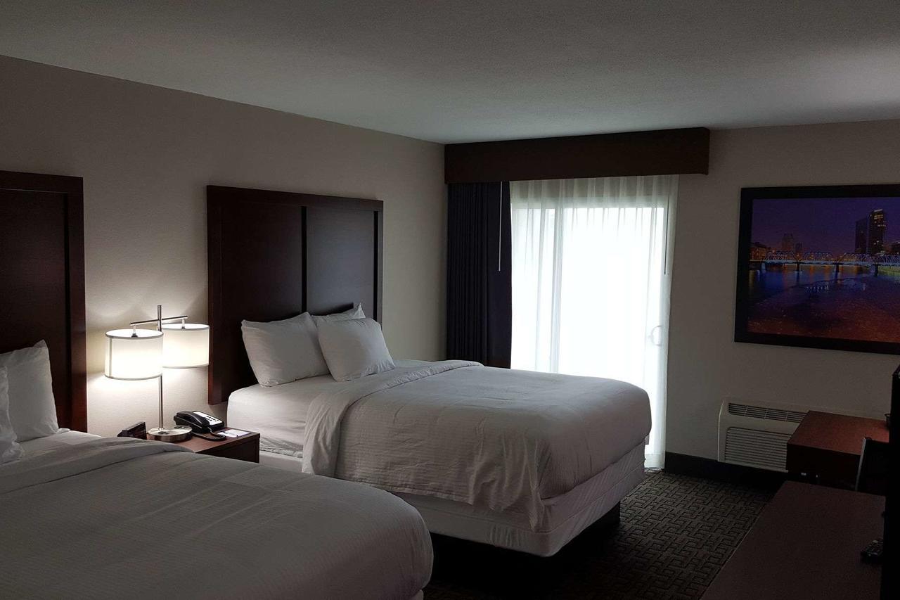 Hotel Baymont By Wyndham Grand Rapids Near Downtown Wyoming Zewnętrze zdjęcie