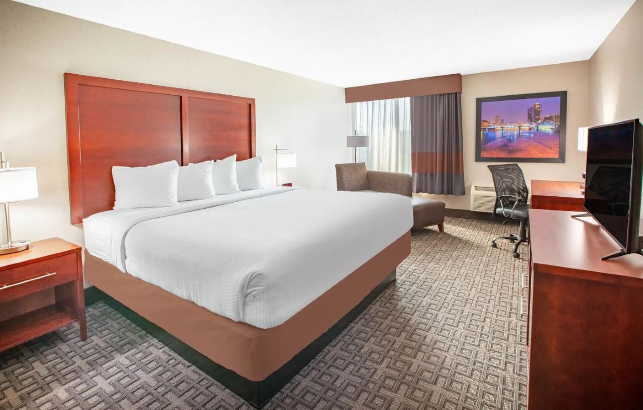 Hotel Baymont By Wyndham Grand Rapids Near Downtown Wyoming Zewnętrze zdjęcie